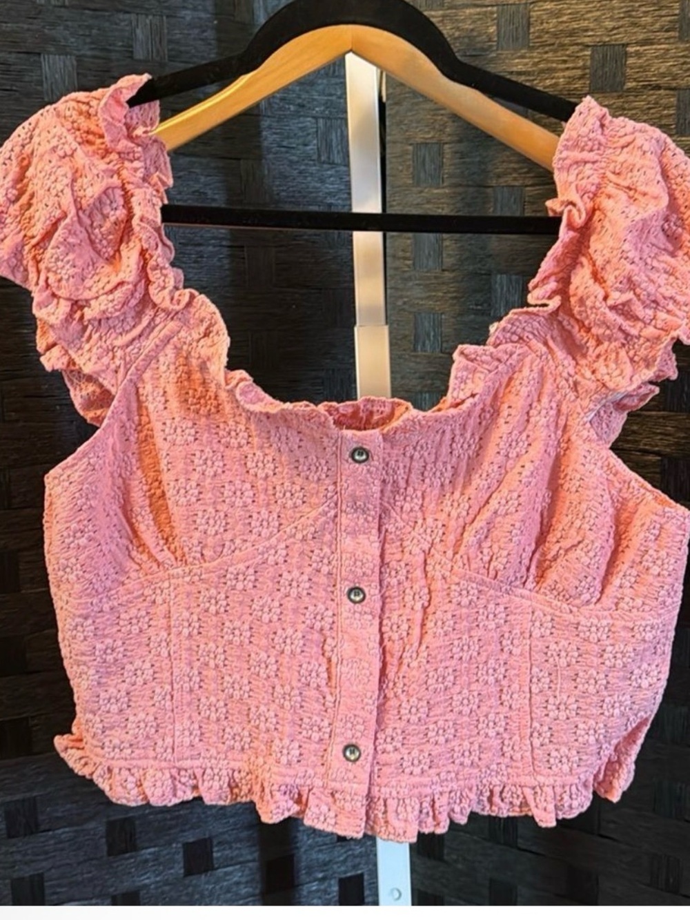 POL Pink Lace Ruffle-Trim Textured Crop Top- GWT332A size Large